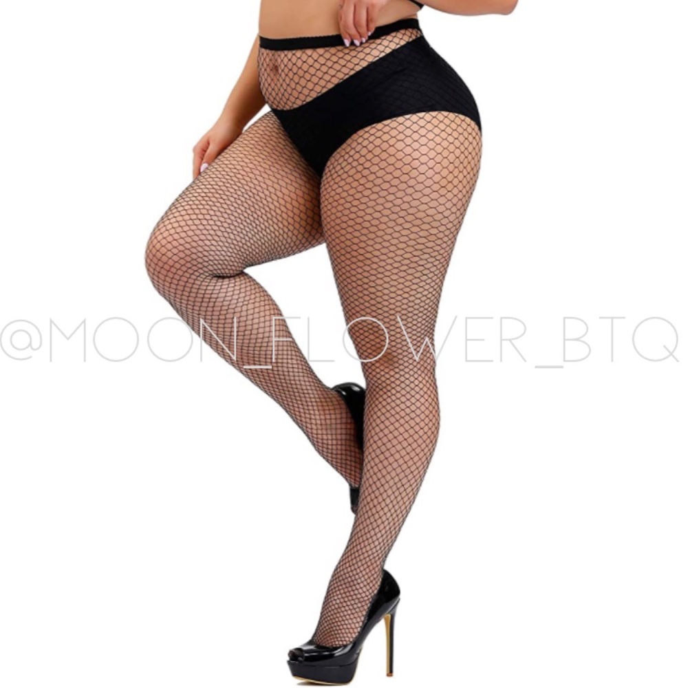 Plus Size Black Fishnet Stockings | High Waist Small Net Stretch 12-24 3XL Goth